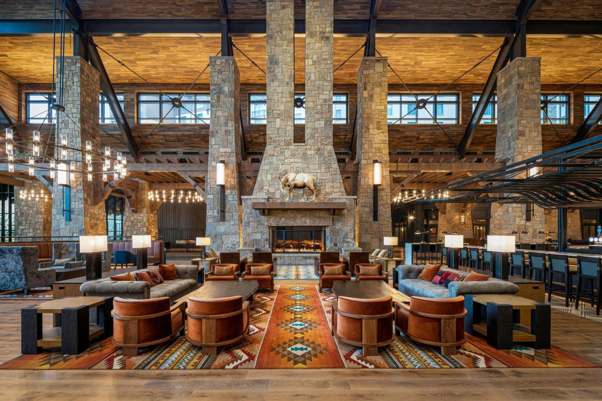 Hotel Gaylord Rockies & Convention Center 4*