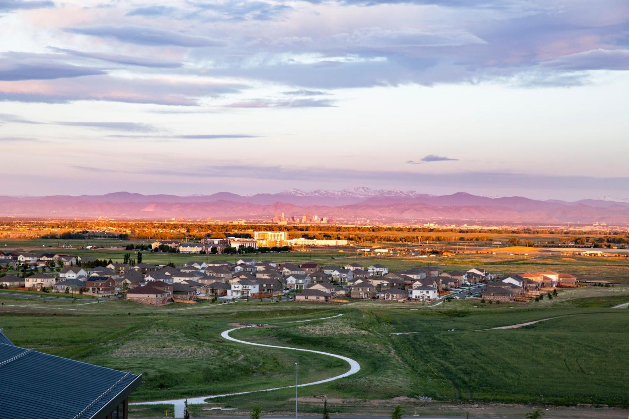 Gaylord Rockies & Convention Center Hotel 4*