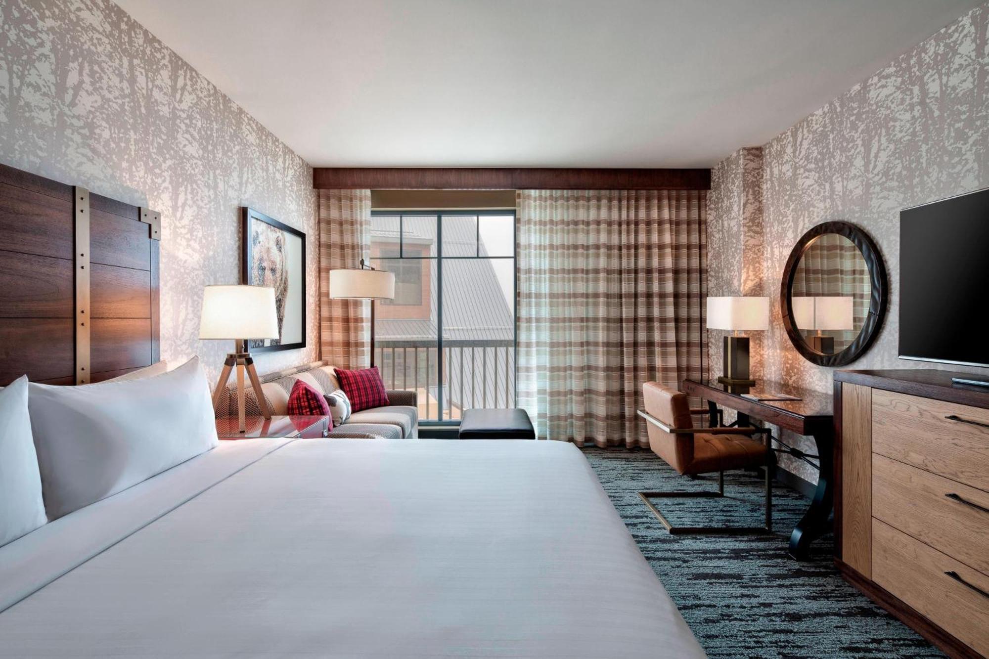 Gaylord Rockies & Convention Center 4*