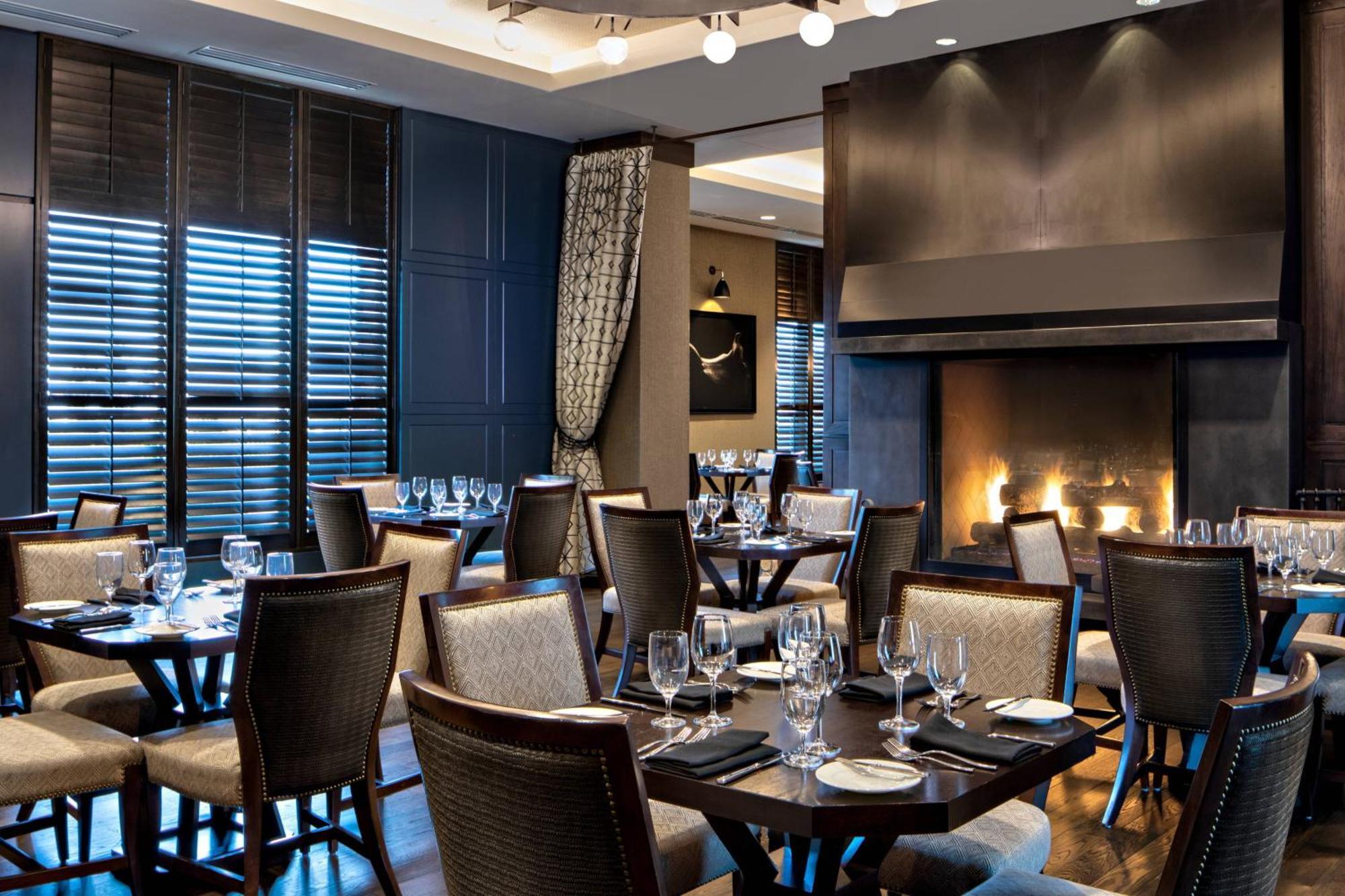 Gaylord Rockies & Convention Center Hotel 4*