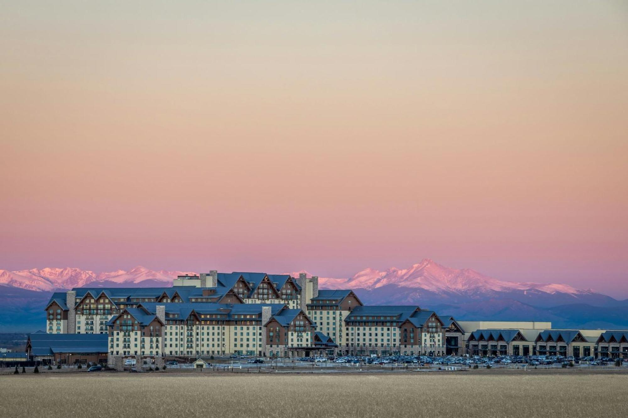 Hotel Gaylord Rockies & Convention Center Aurora